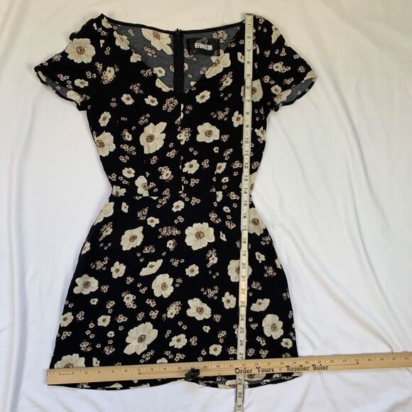 Reformation Lucinda Floral Mini Dress 0 XXS Black SS V Neck Whimsygoth 90s - Picture 5 of 10